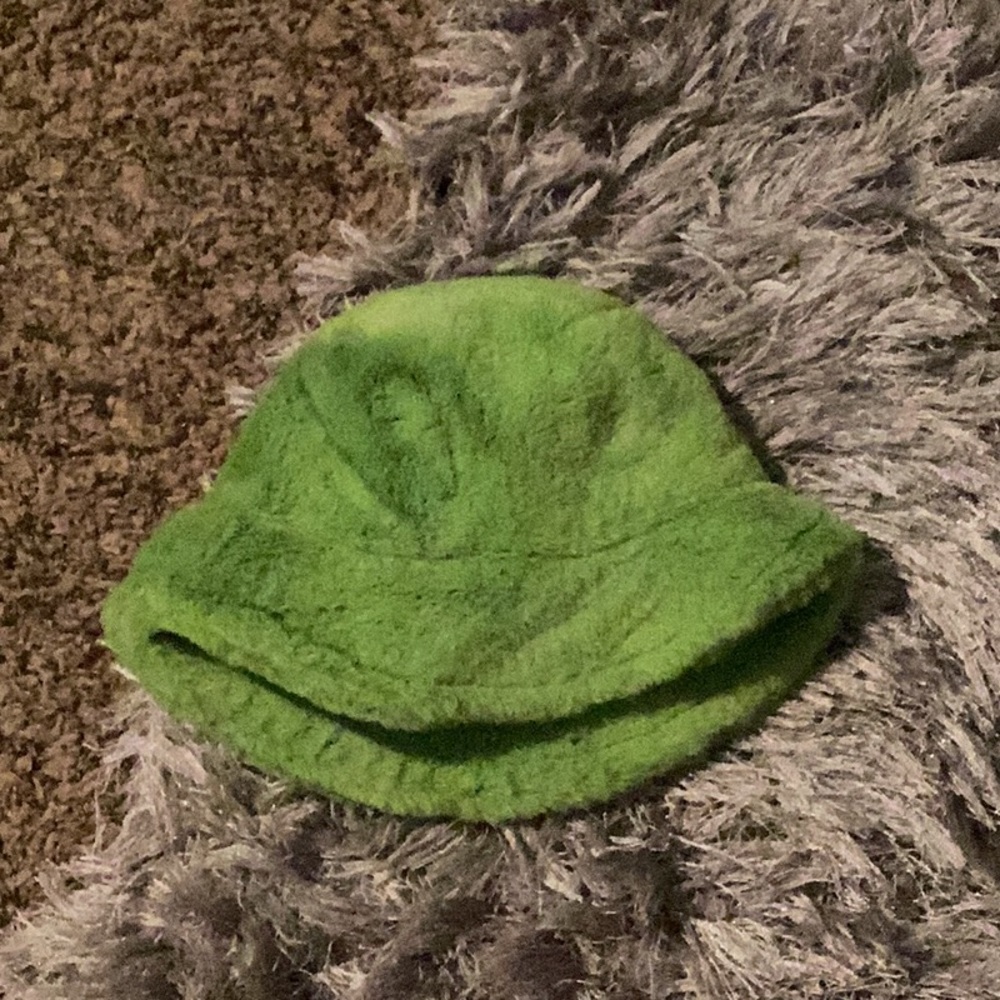 Green fluffy hat